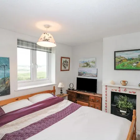 Holiday home Cliff